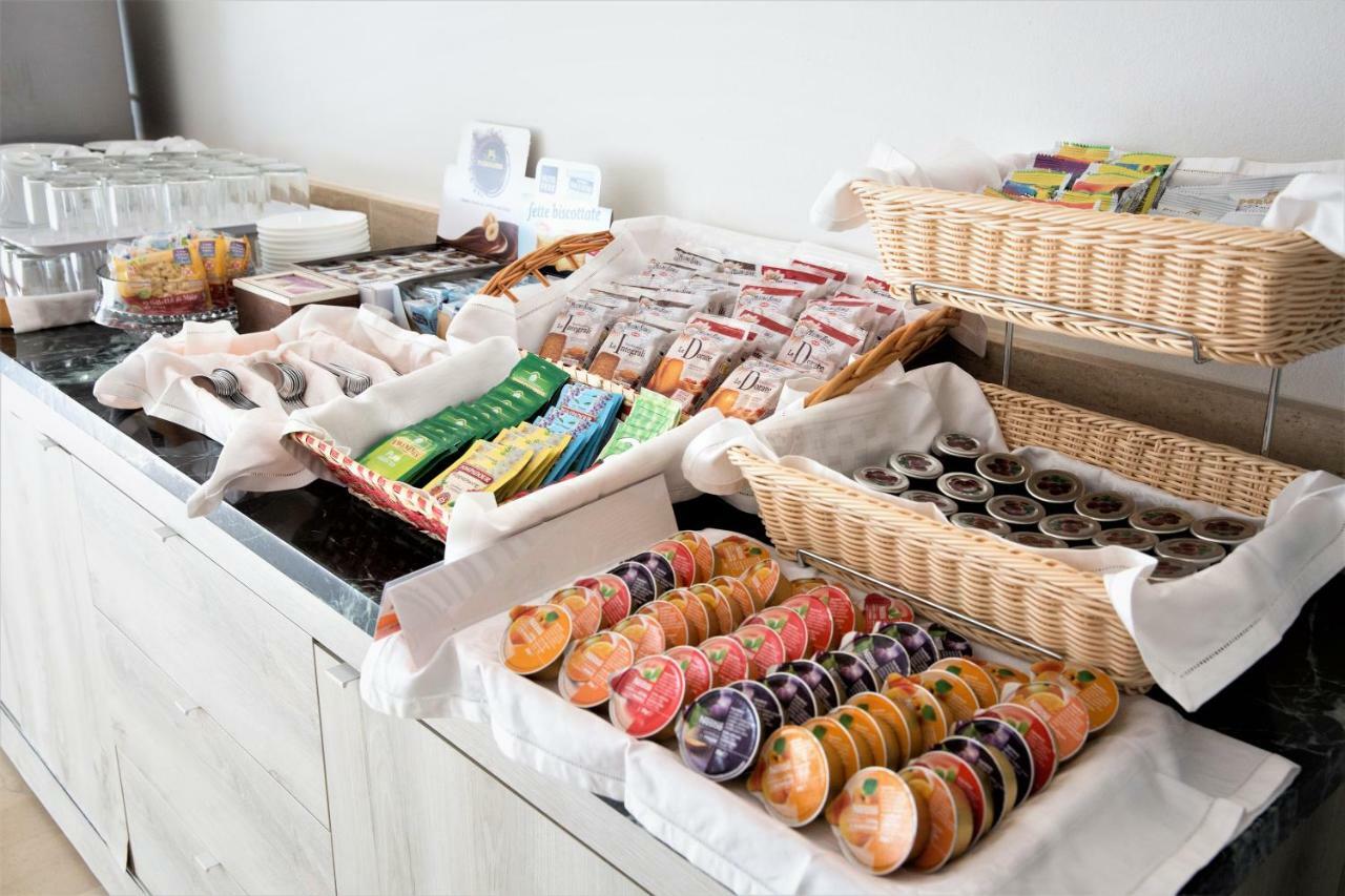 Boutique Enia 3*
